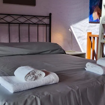 La Cabanya De Menut بيت للعطل *